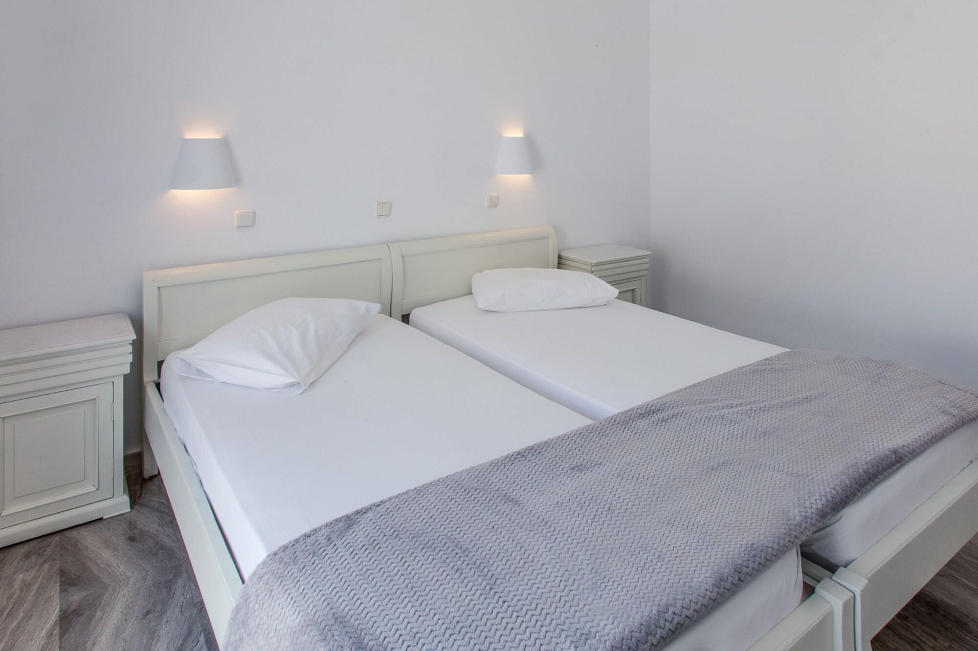 Selini Ηotel Kamari  Bagian luar foto