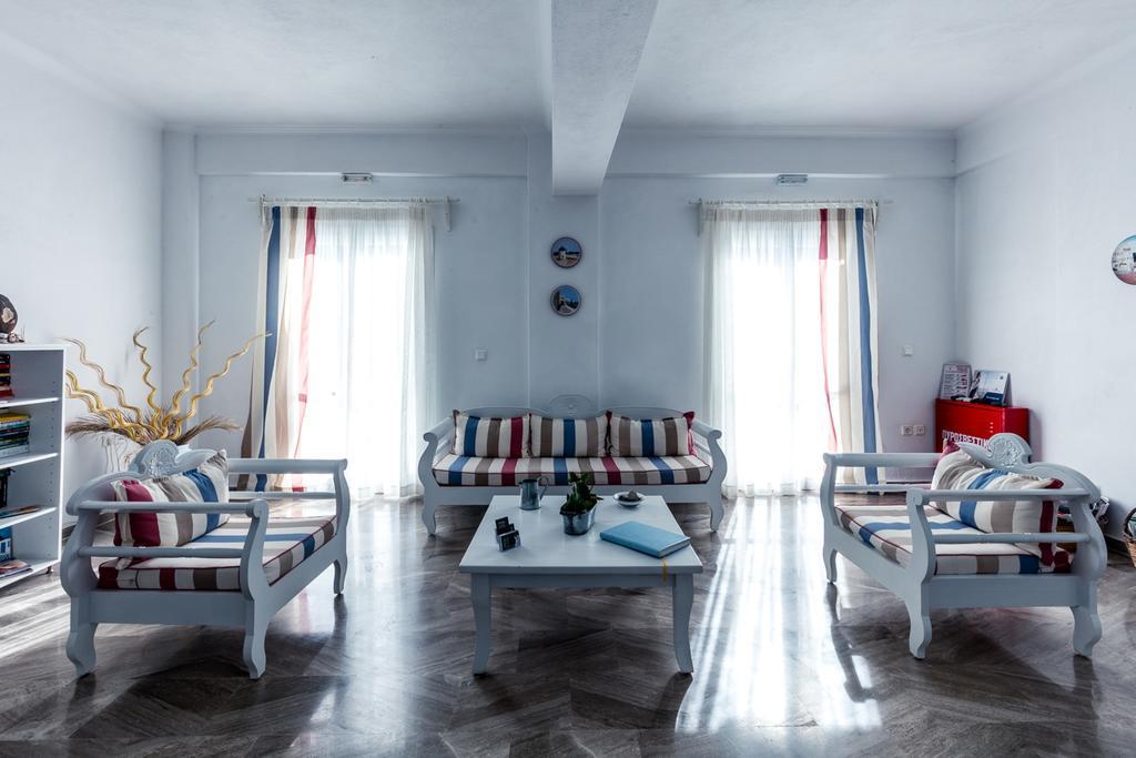 Selini Ηotel Kamari  Bagian luar foto